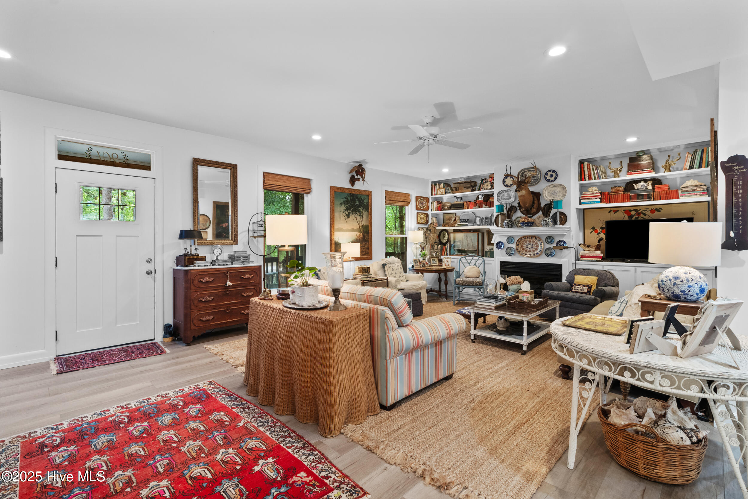 901 Riverview Drive