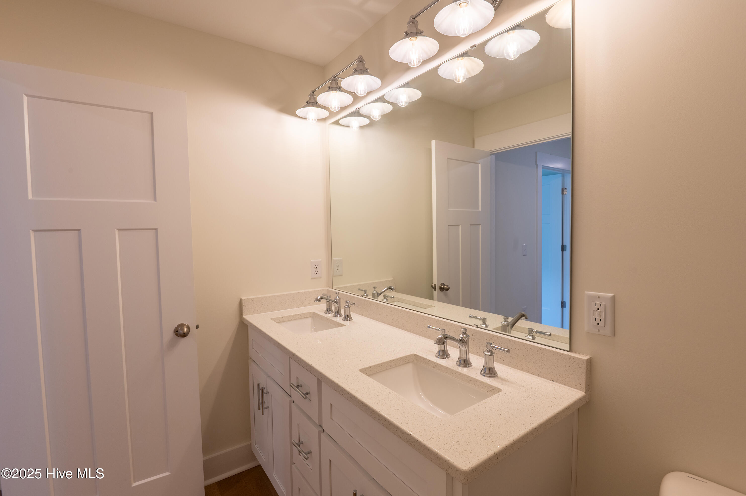 416 Timberwind Lane SE