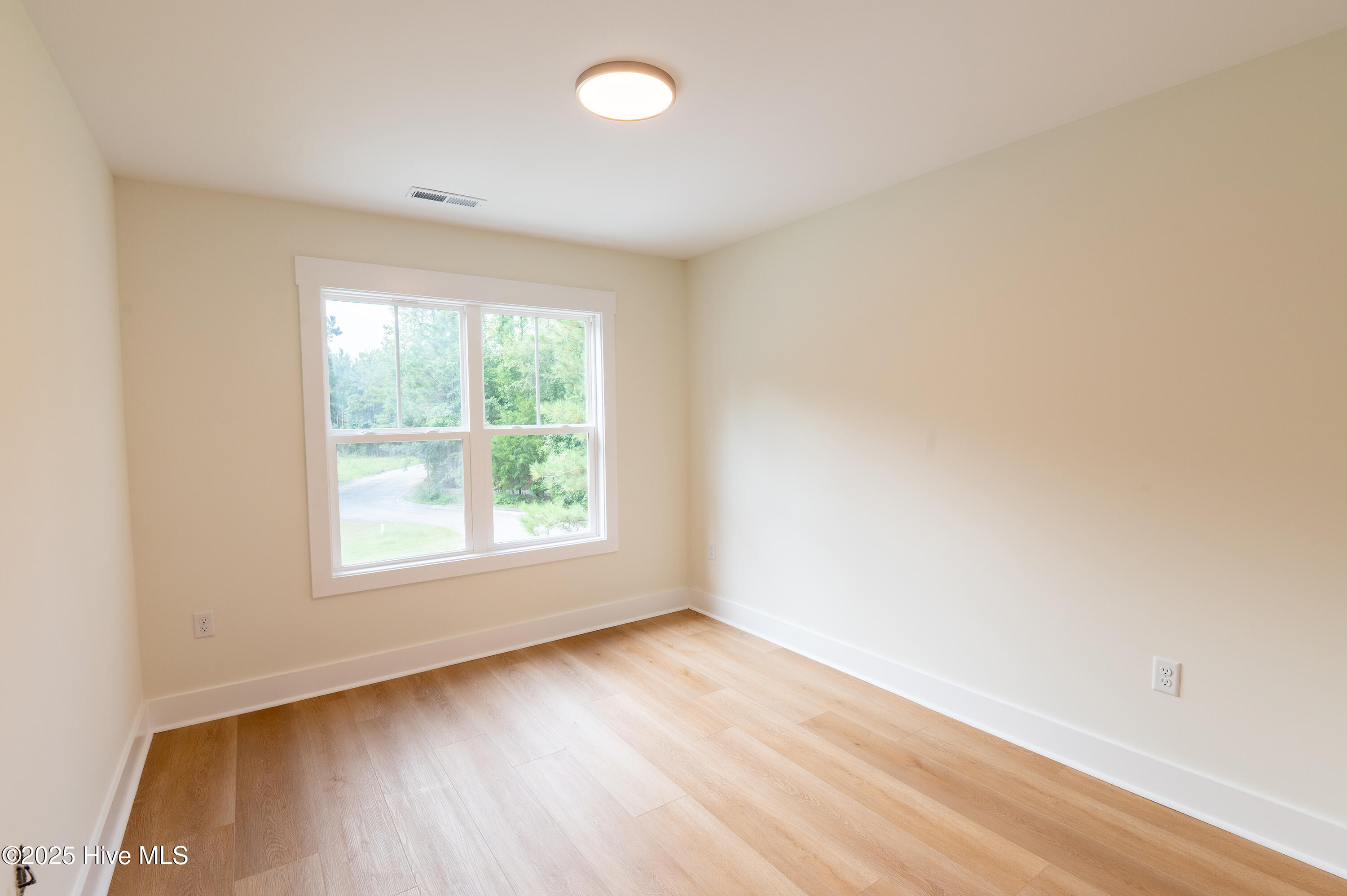 416 Timberwind Lane SE