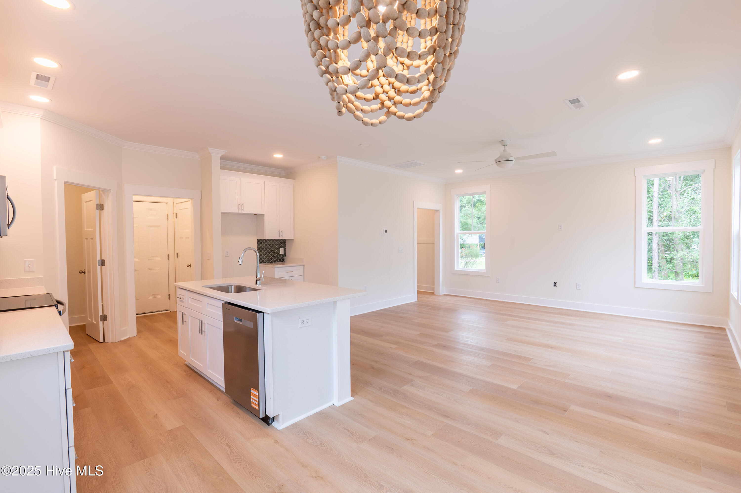 416 Timberwind Lane SE