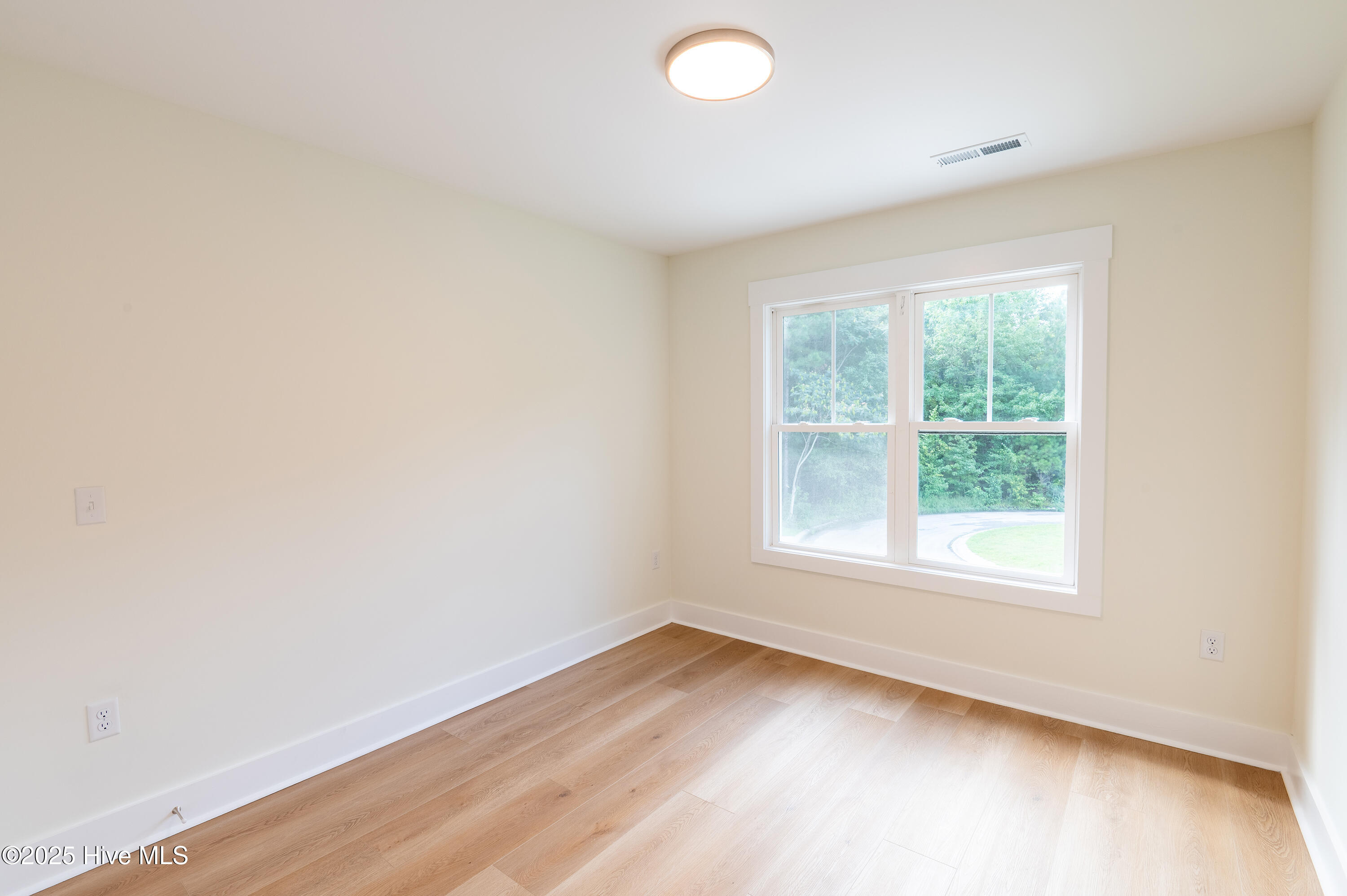 416 Timberwind Lane SE