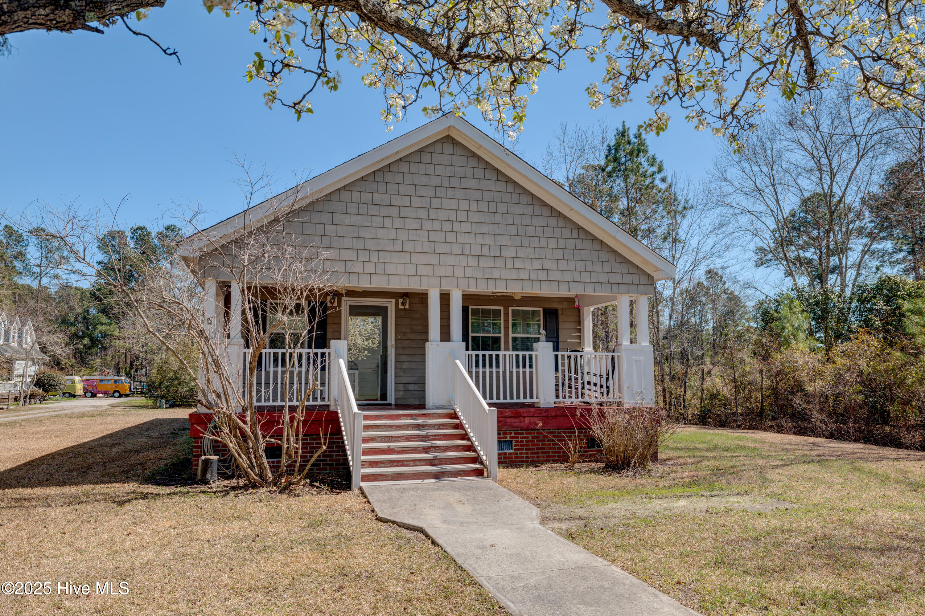 4 Chris Drive