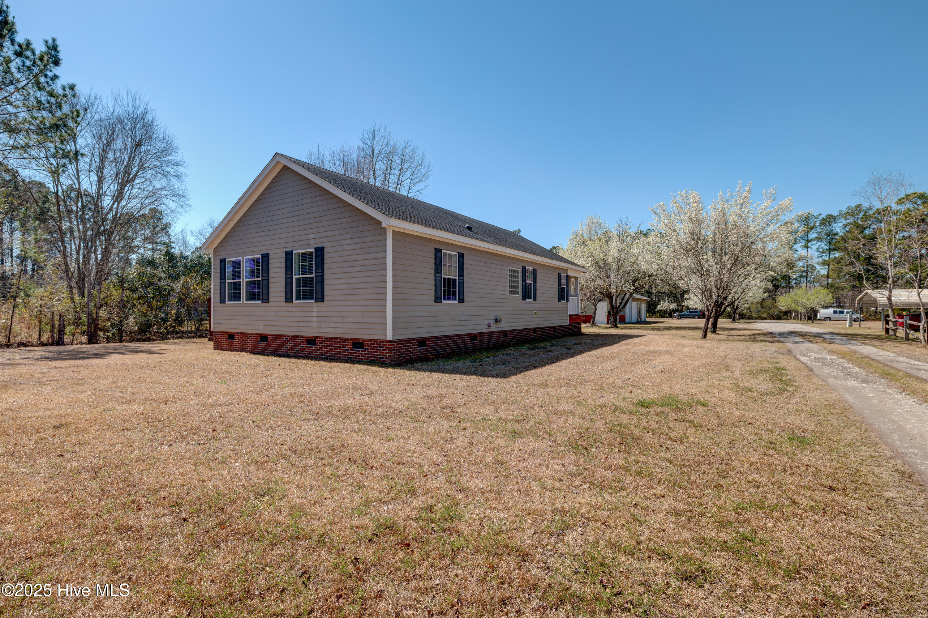 4 Chris Drive