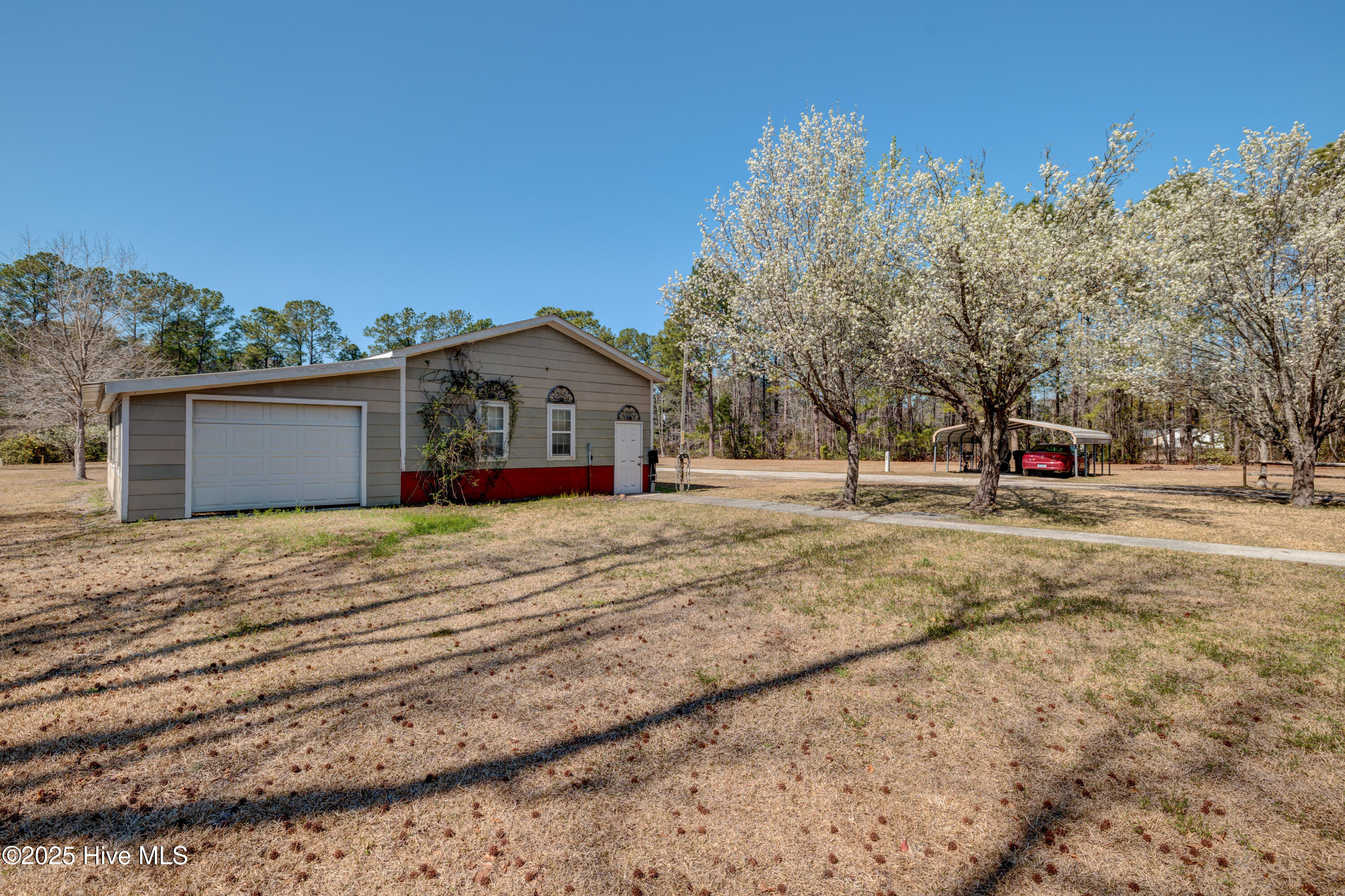 4 Chris Drive