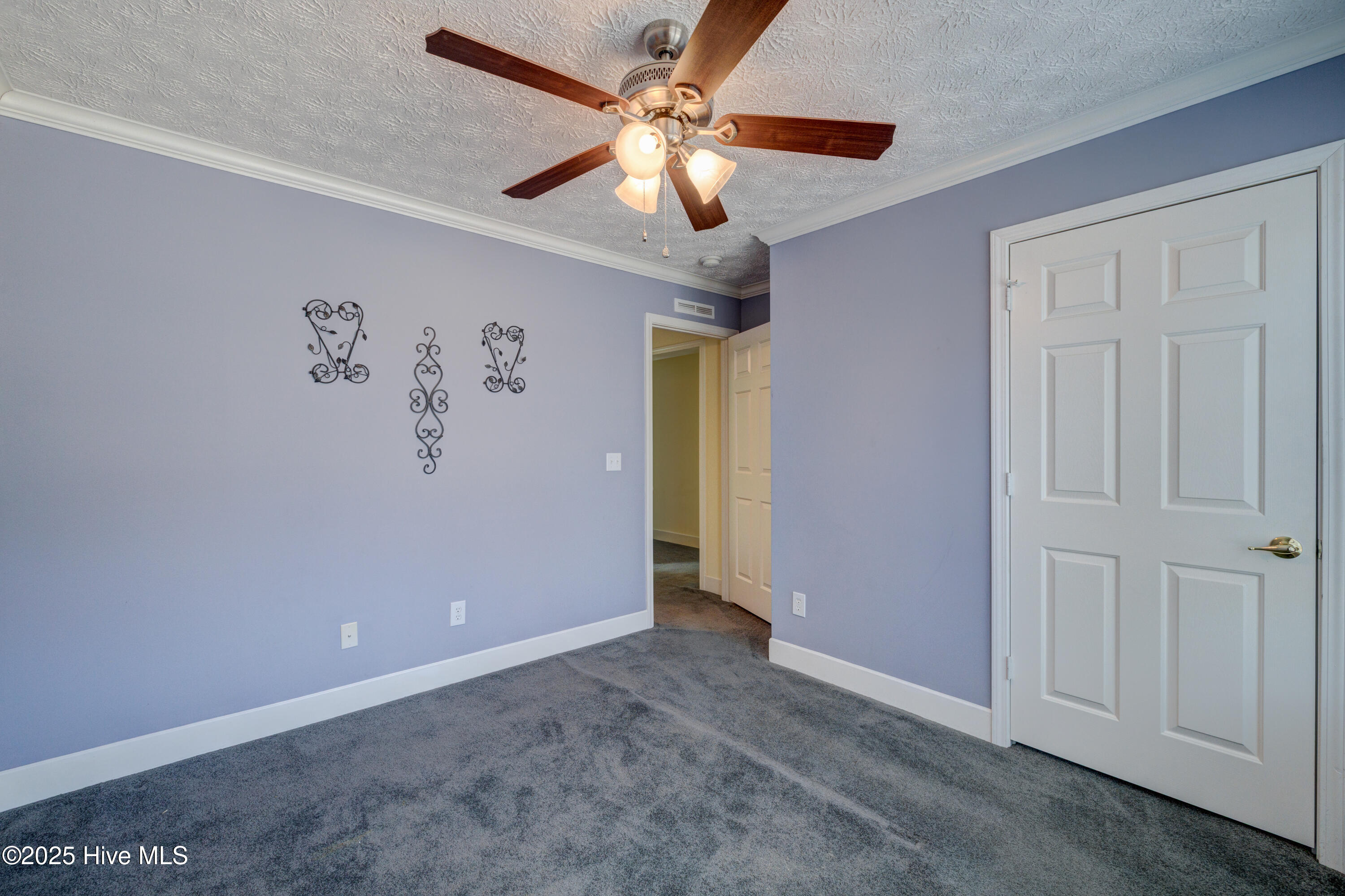 4 Chris Drive