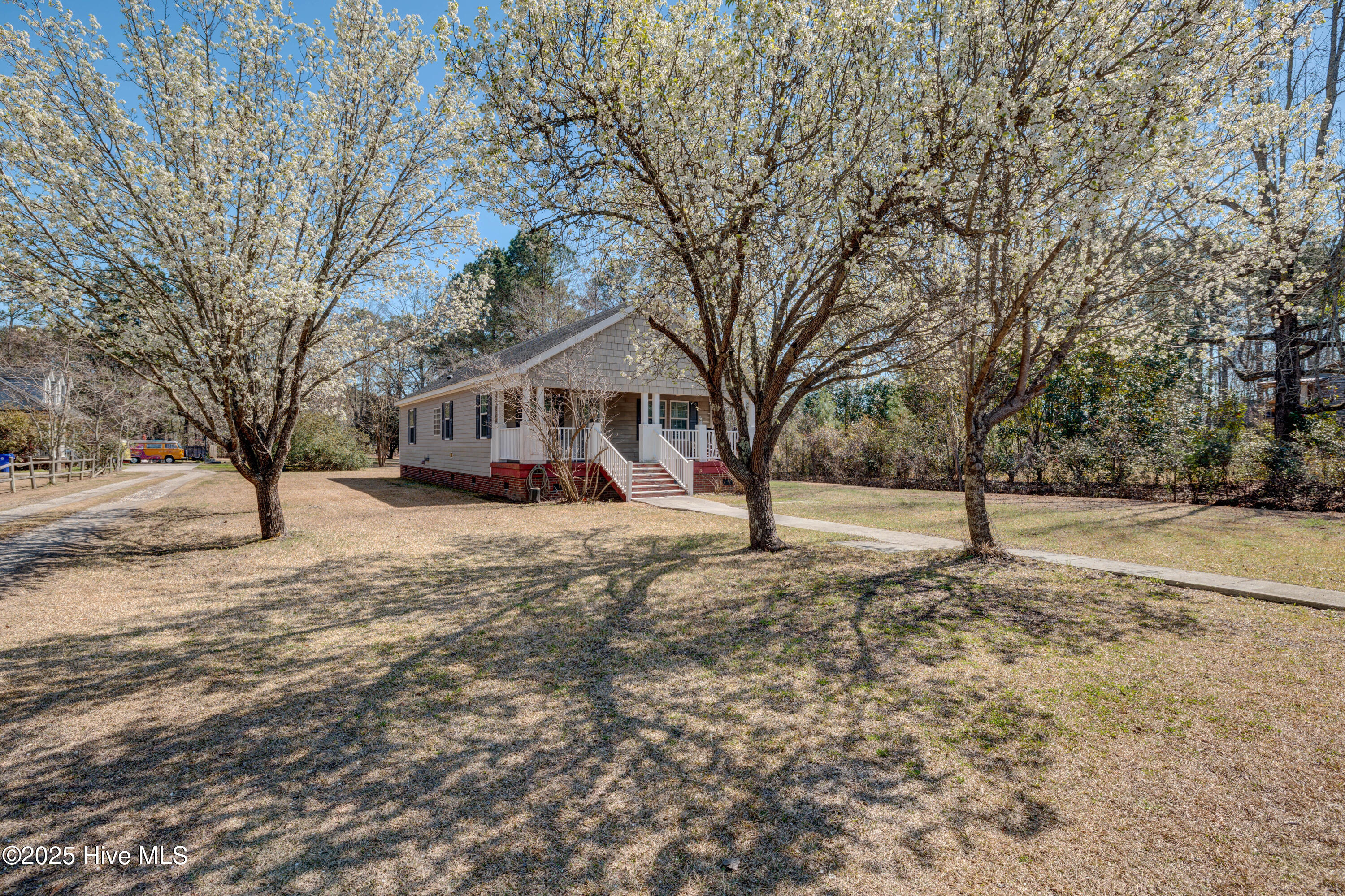 4 Chris Drive