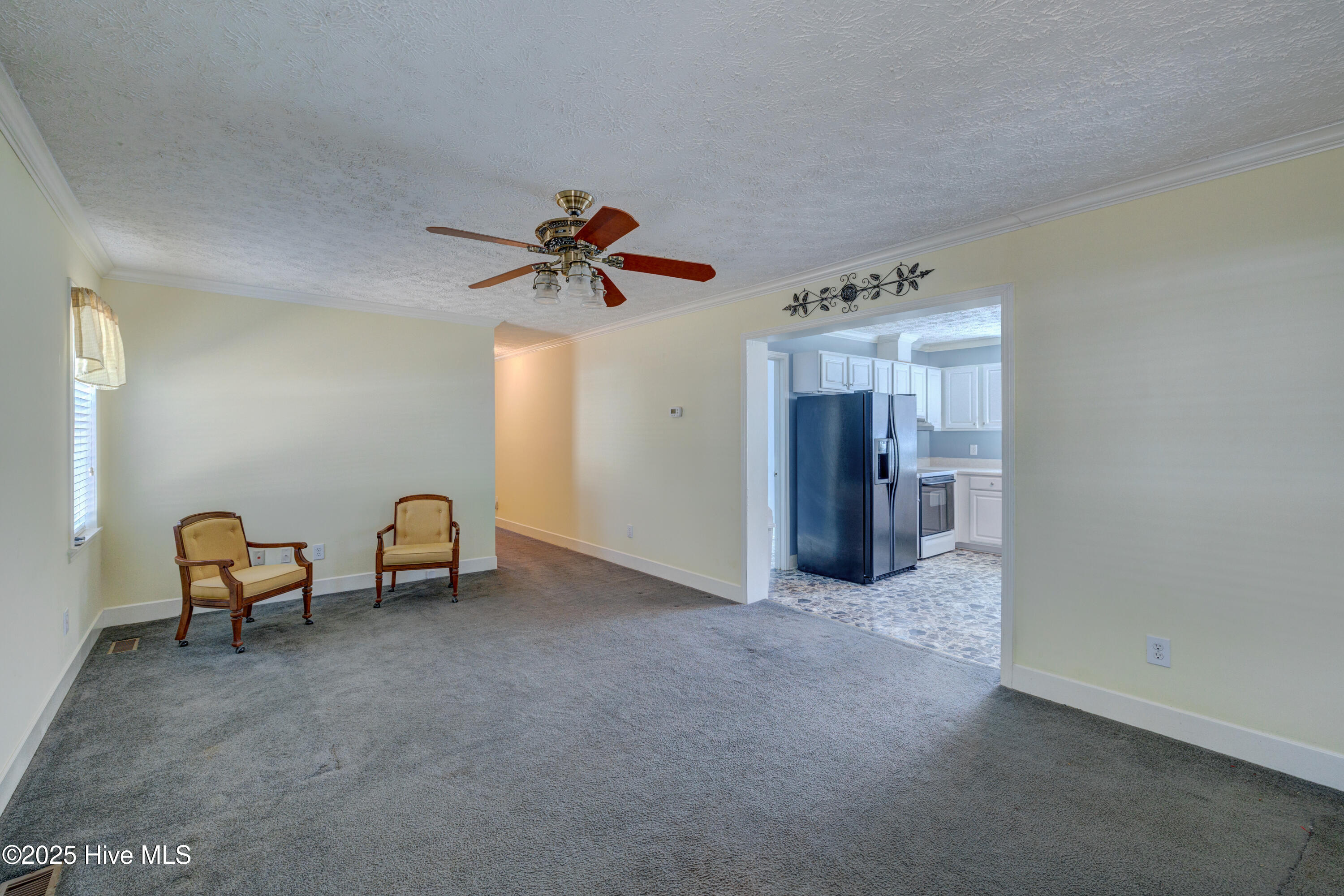 4 Chris Drive