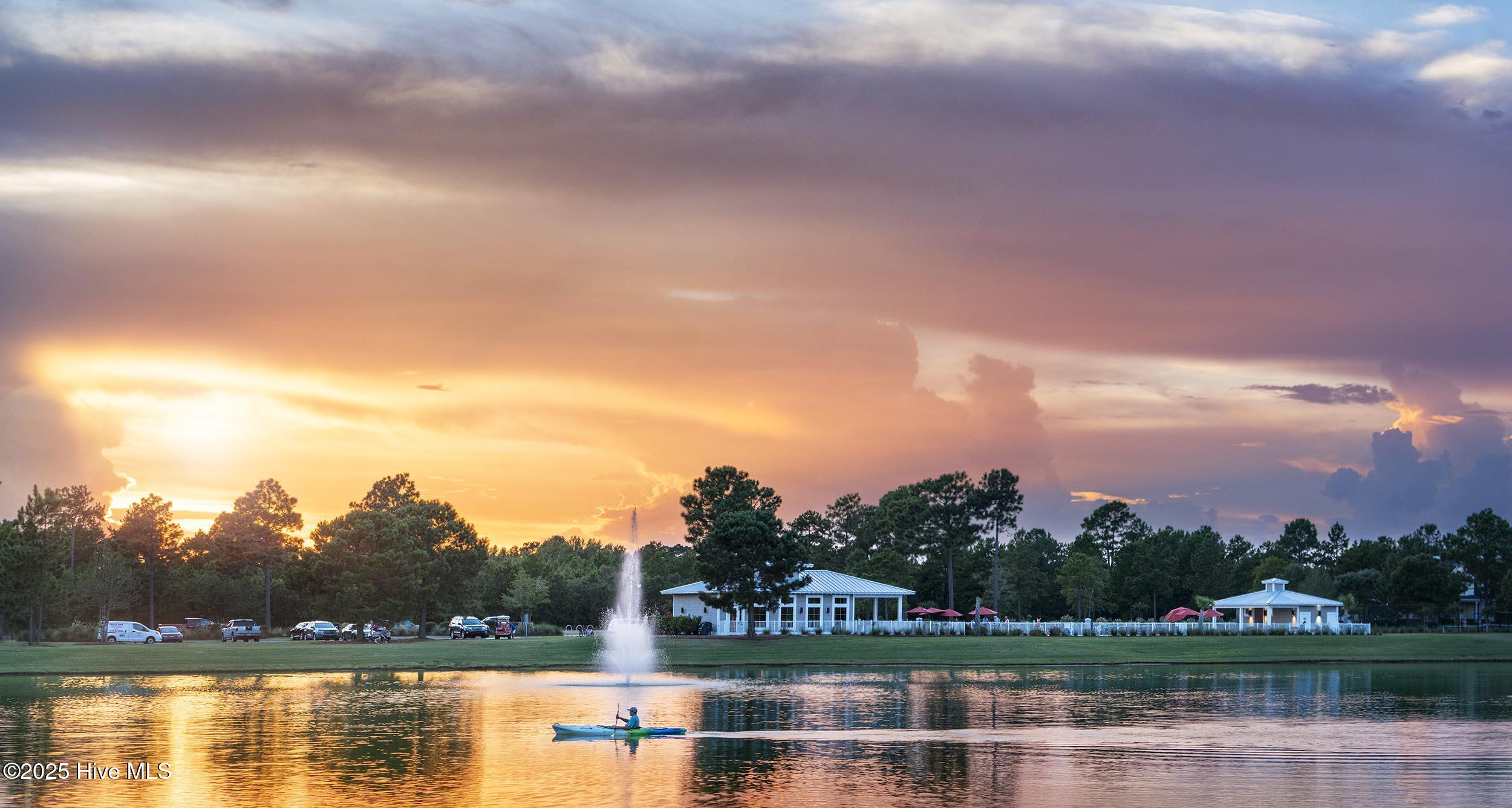 9368 Orange Manor Court NE