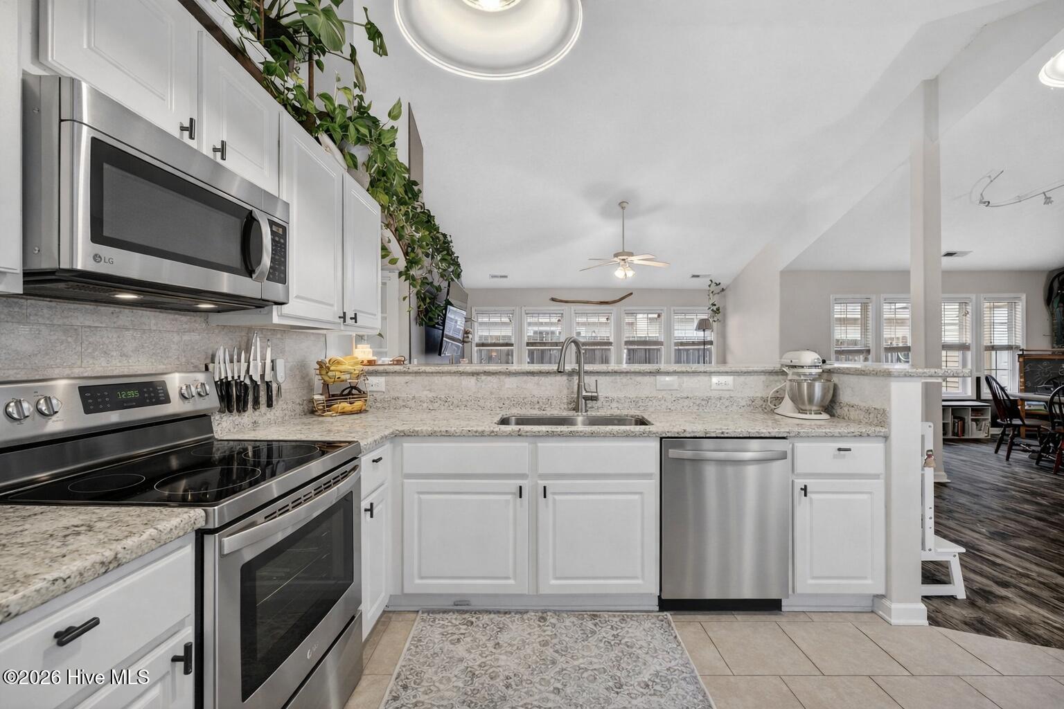 5332 Sun Coast Drive