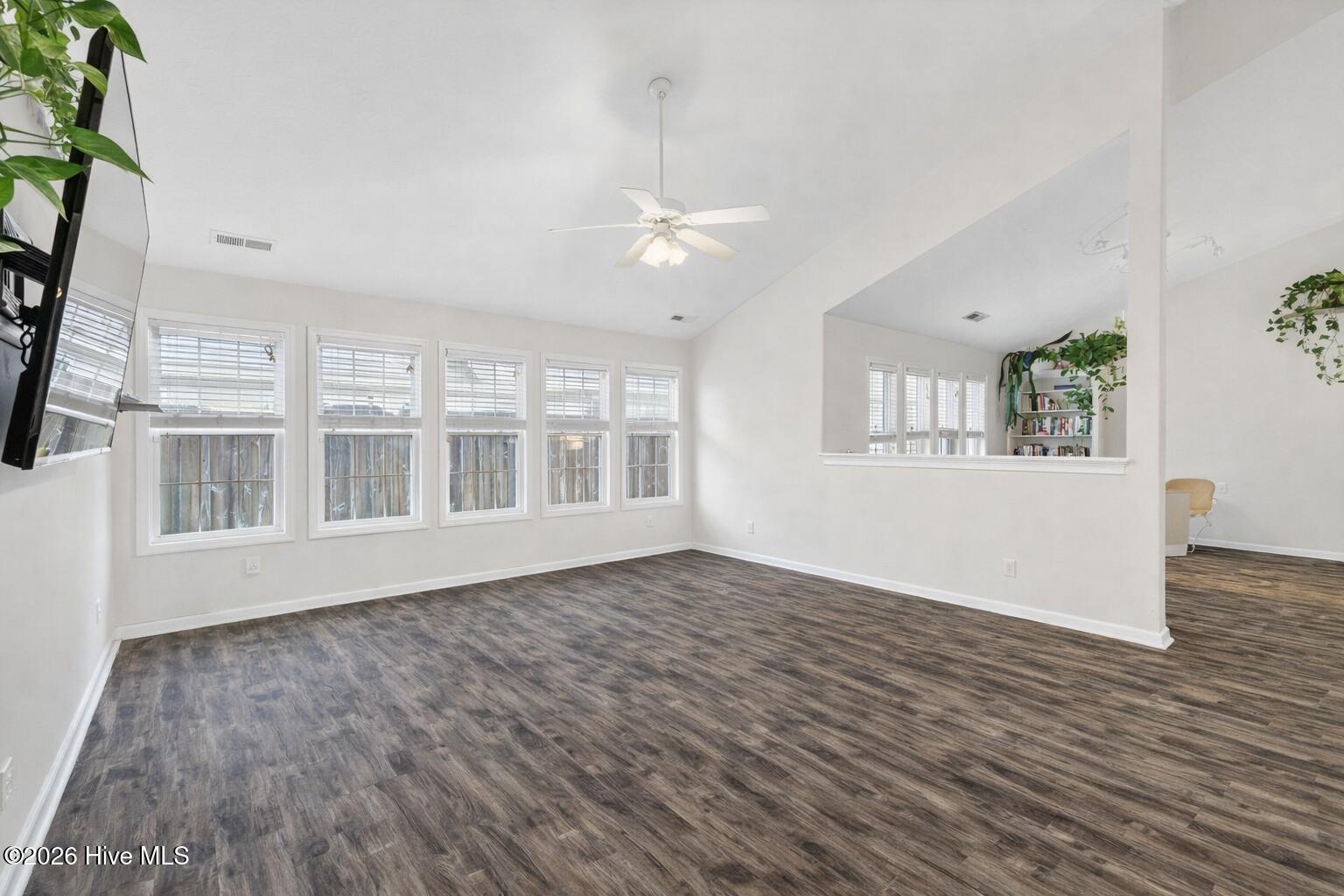 5332 Sun Coast Drive