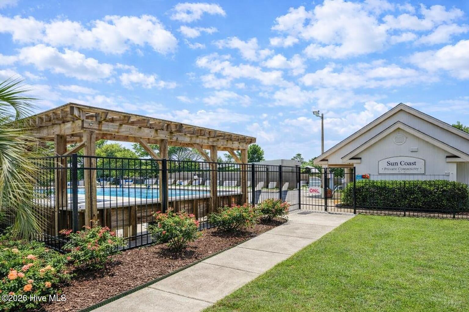 5332 Sun Coast Drive