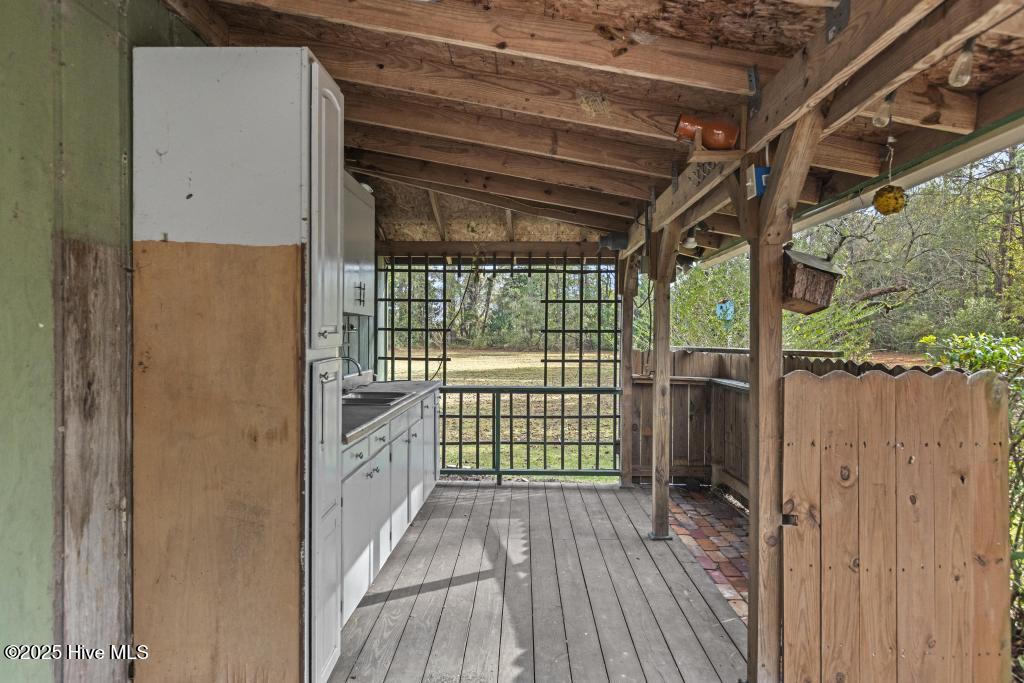 4044 Highway 11