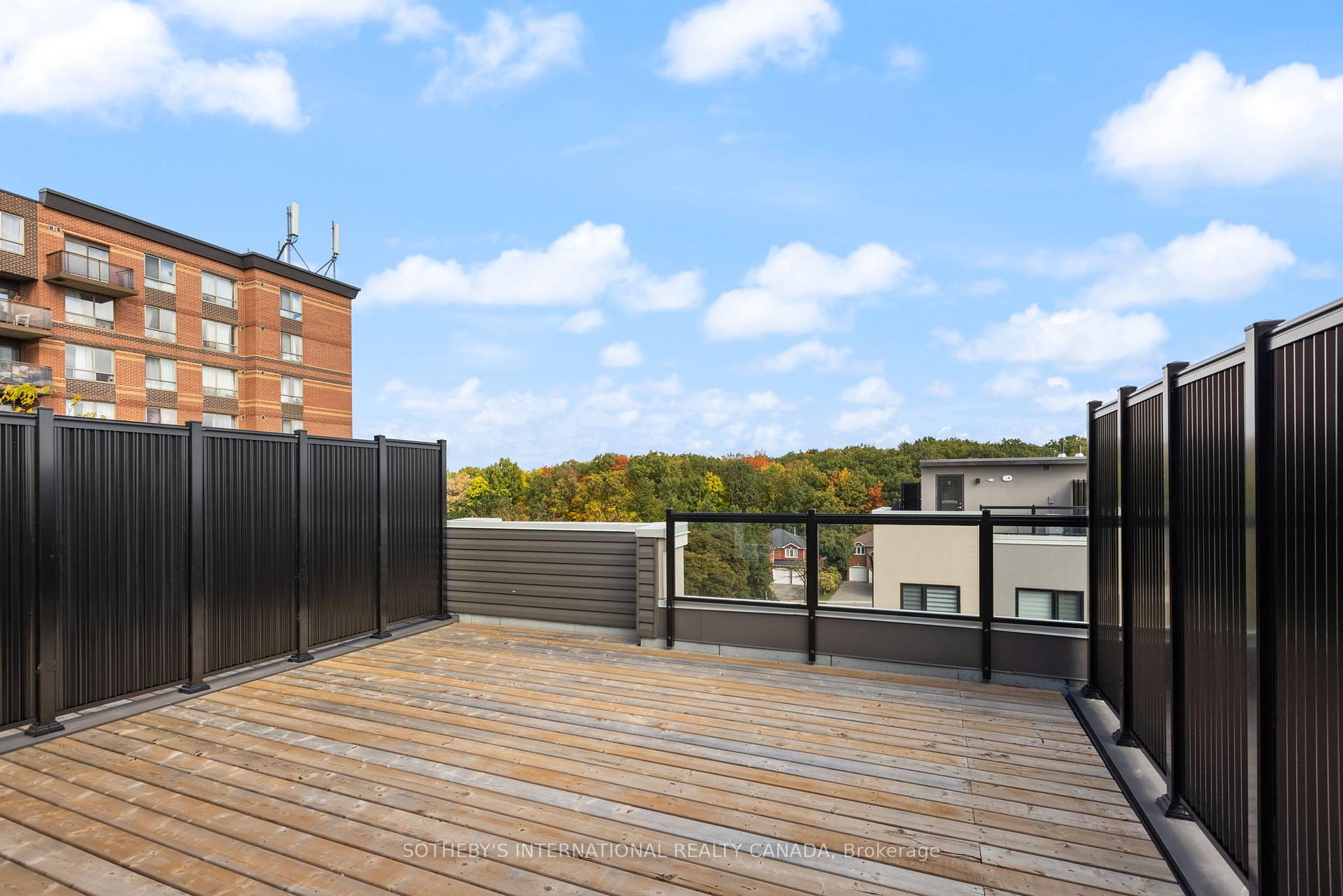 3562 Colonial Drive 16, Mississauga Unit: 16