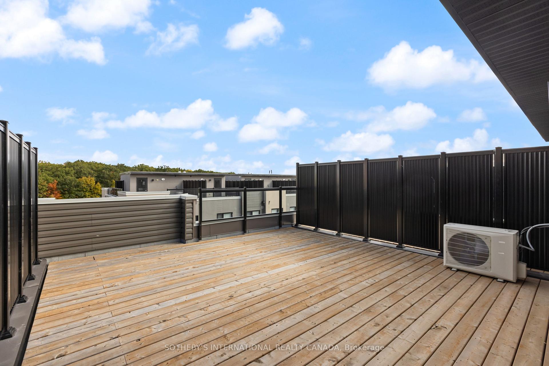 3562 Colonial Drive 16, Mississauga Unit: 16