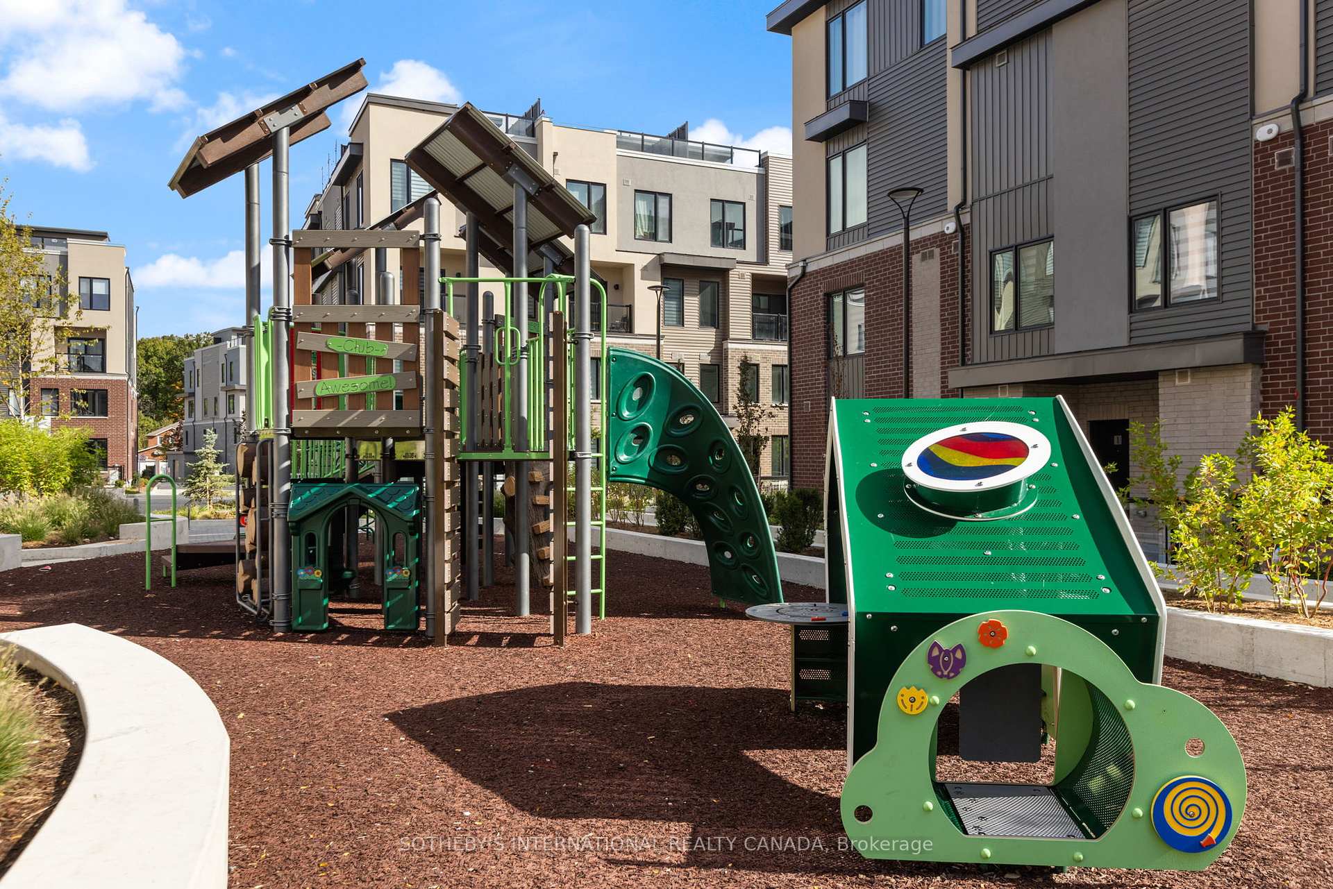 3562 Colonial Drive 16, Mississauga Unit: 16