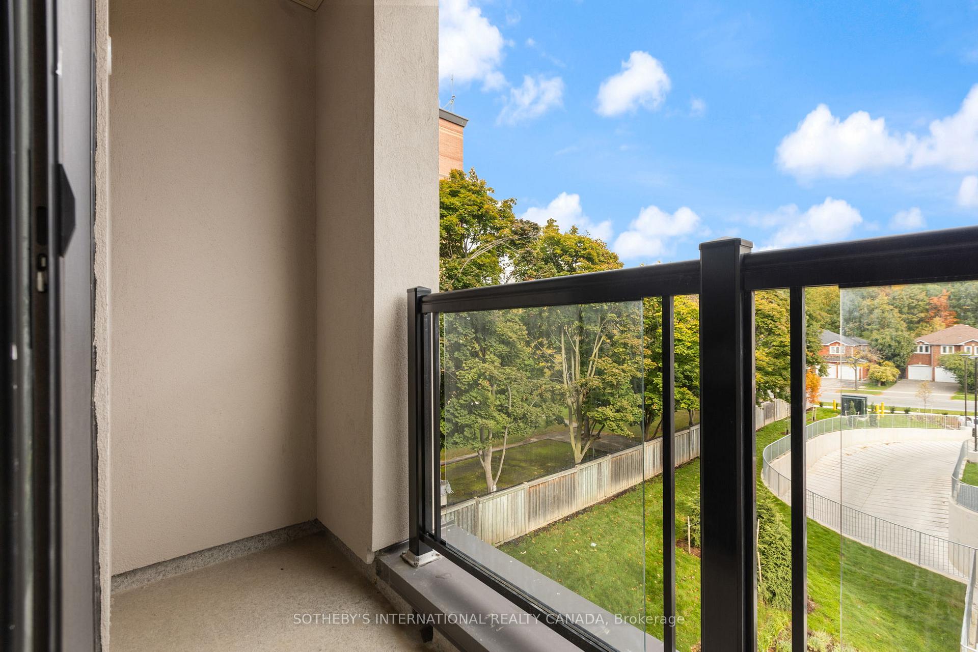 3562 Colonial Drive 16, Mississauga Unit: 16