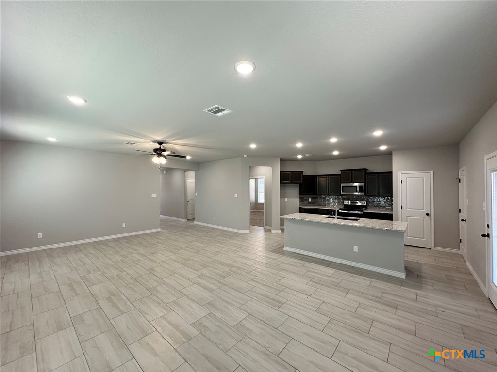 3009 Hedwig Street
