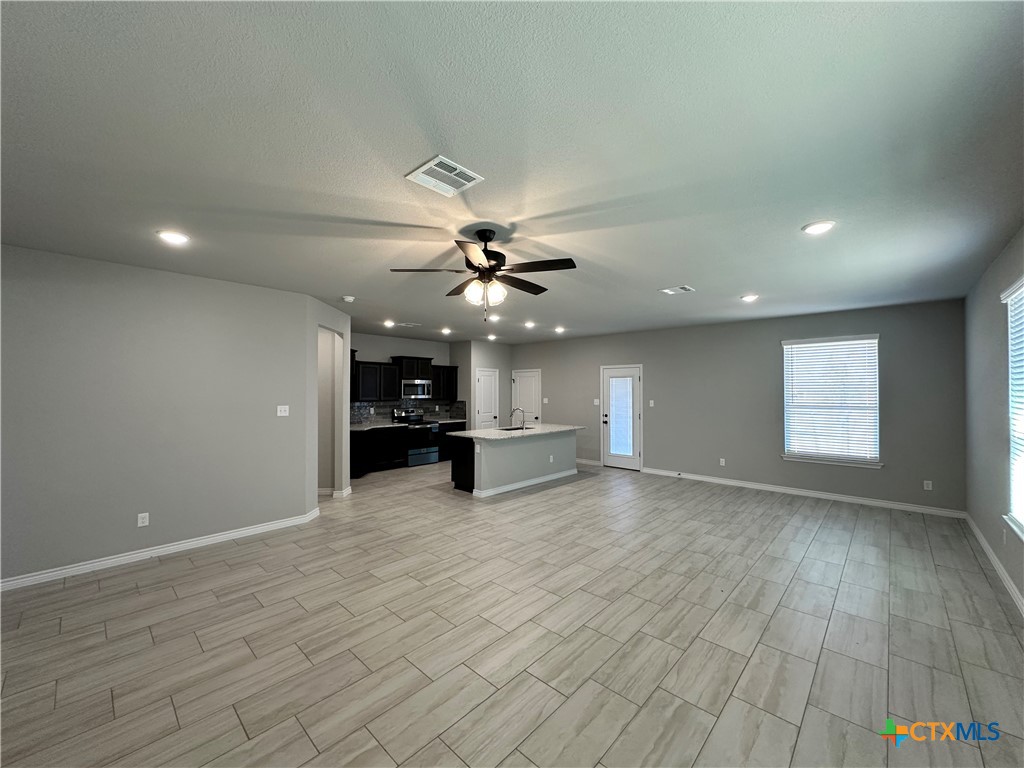 3009 Hedwig Street