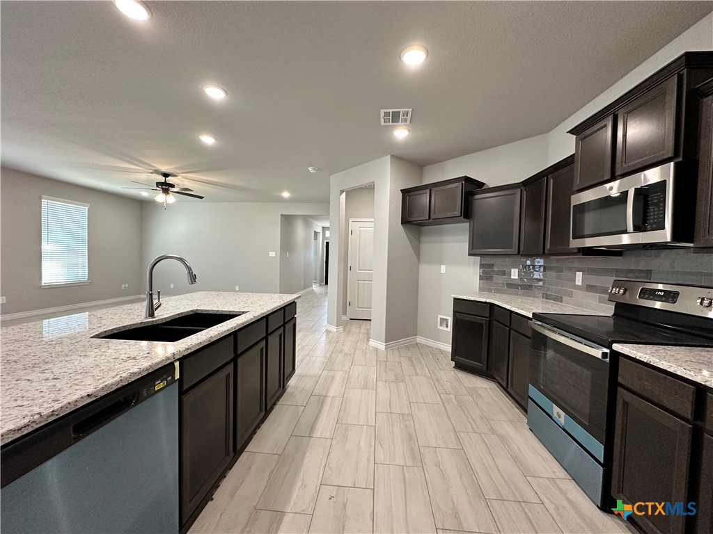 3009 Hedwig Street