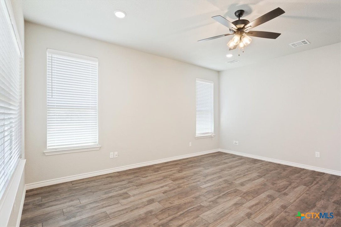 3005 Hedwig Street