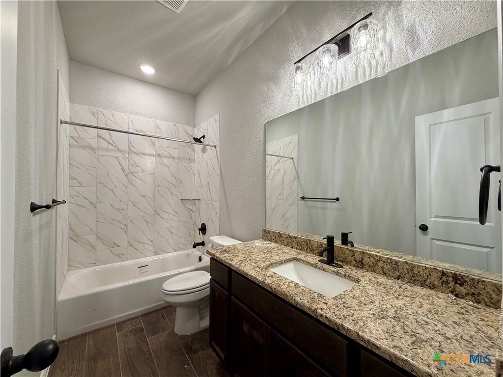 2565 Cedar Glen Drive