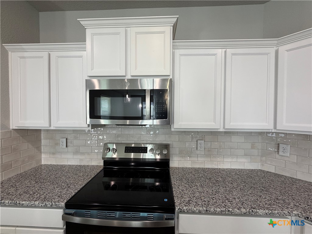 2570 Settlers Oak Drive