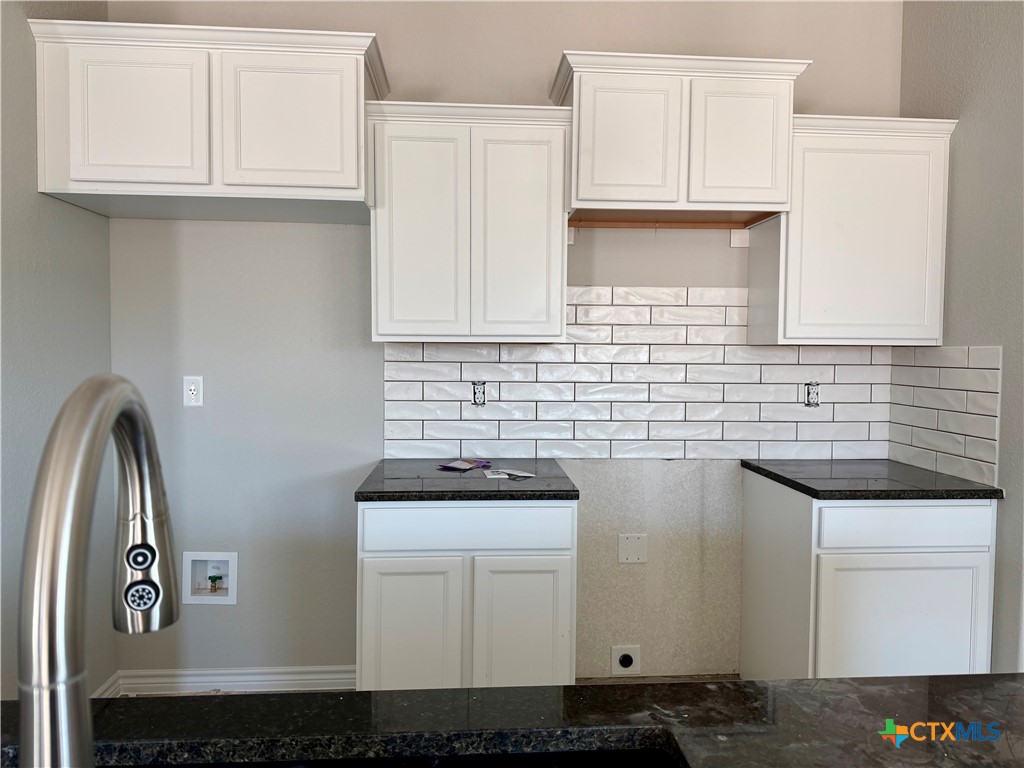 2550 Settlers Oak Drive