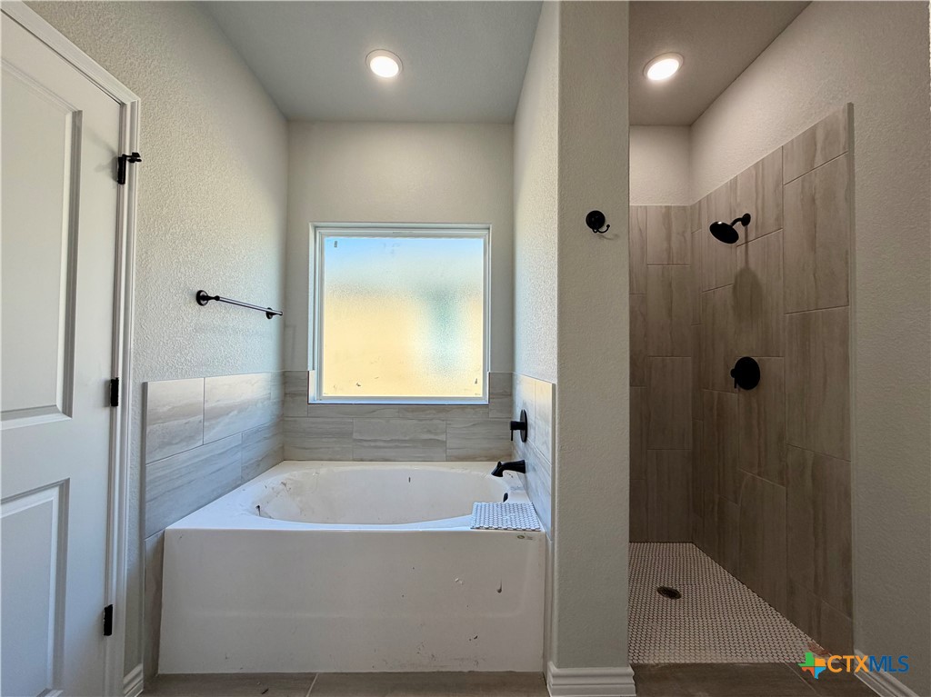 2550 Settlers Oak Drive