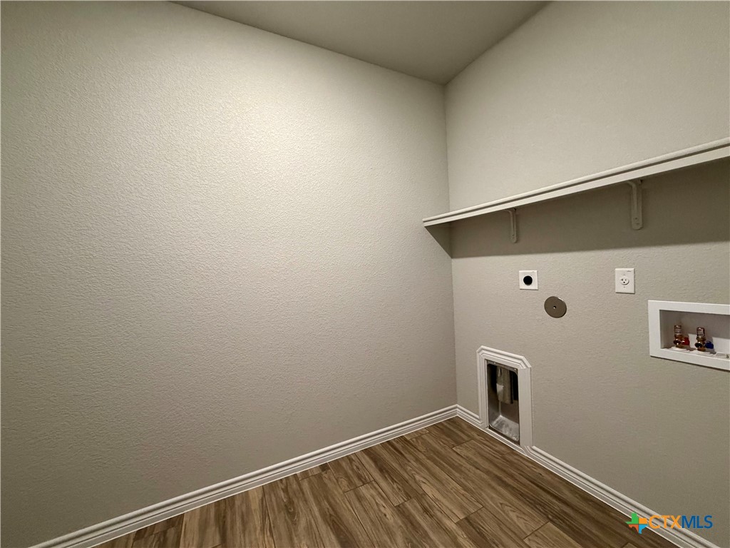 6907 Wizard Drive