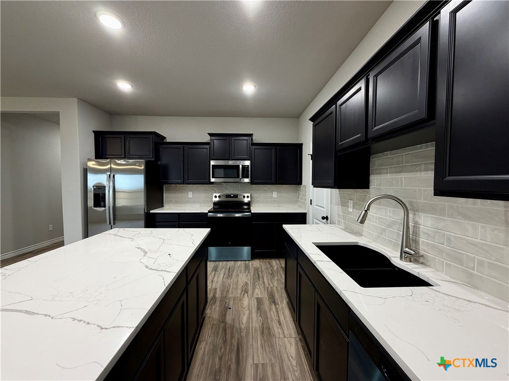 6901 Wizard Drive