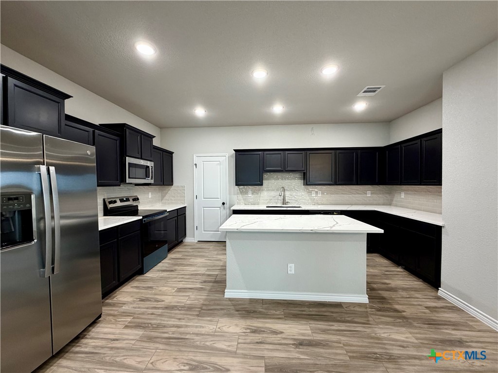 6901 Wizard Drive