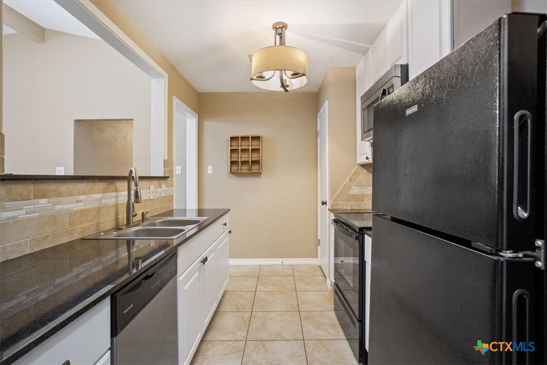 2722 Alamo Trail