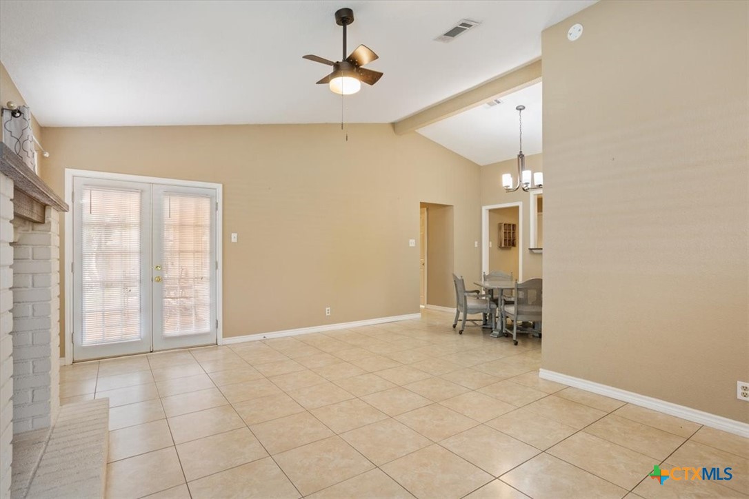 2722 Alamo Trail