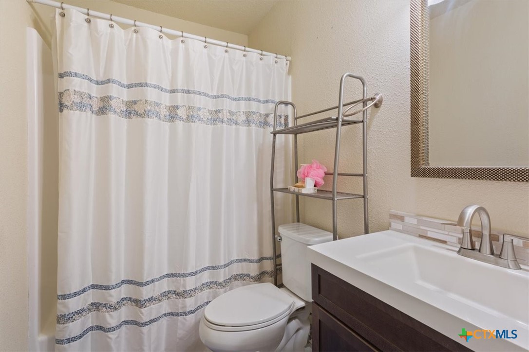 2722 Alamo Trail