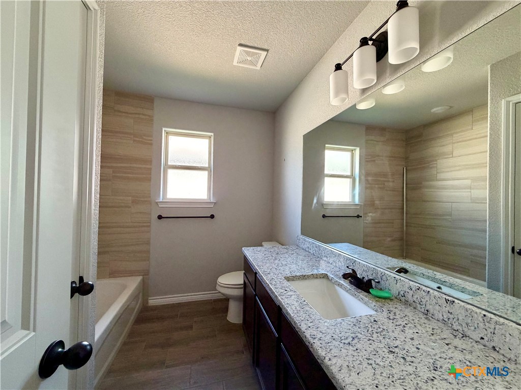 2619 Cowgirl Trail