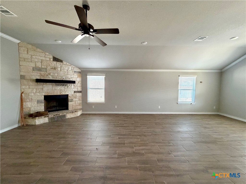 2619 Cowgirl Trail