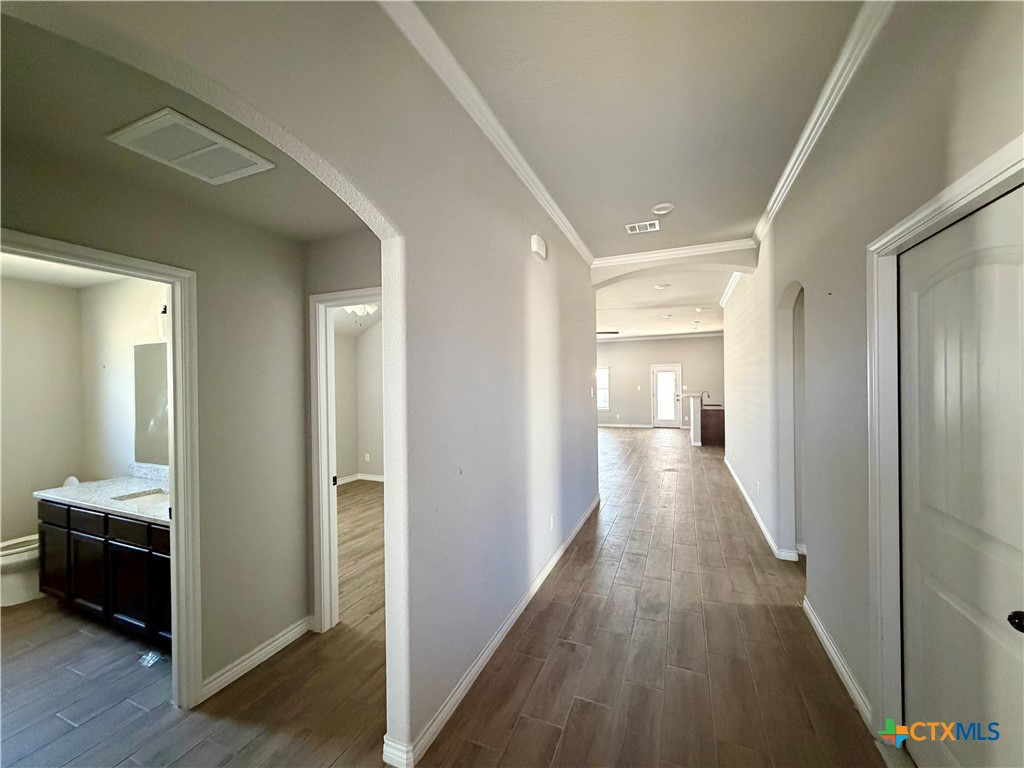 2619 Cowgirl Trail