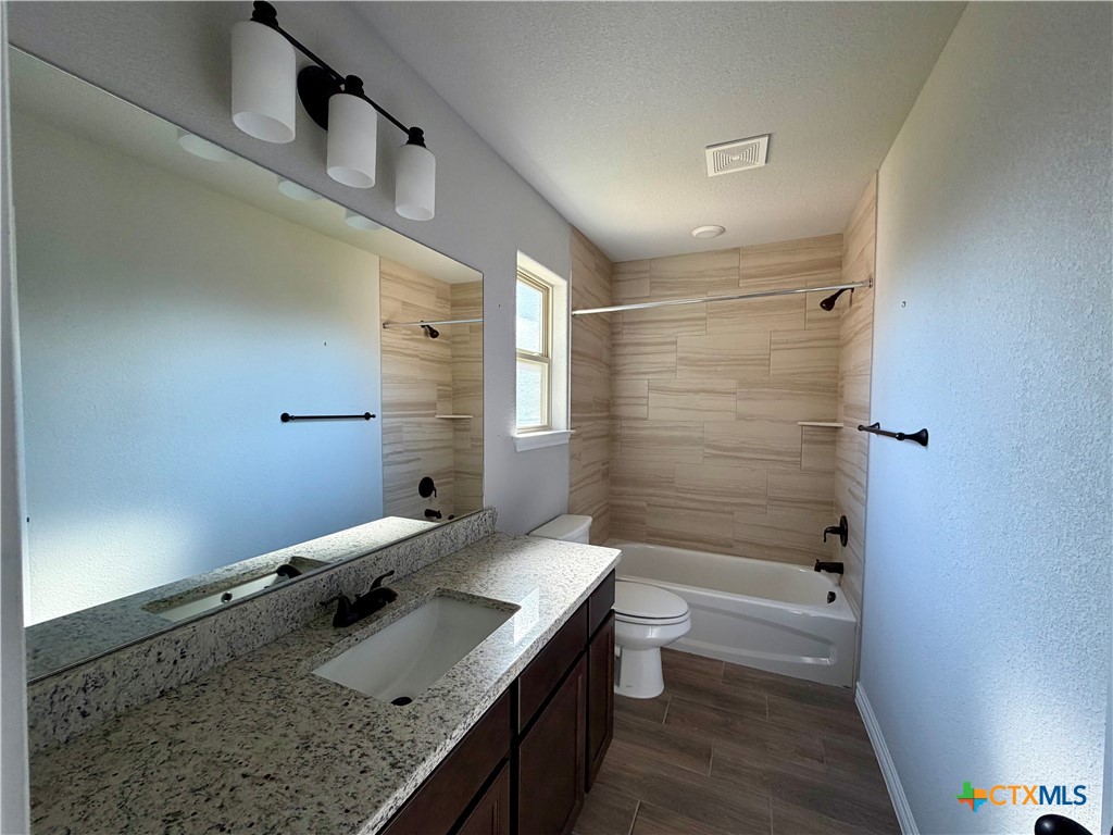 2619 Cowgirl Trail