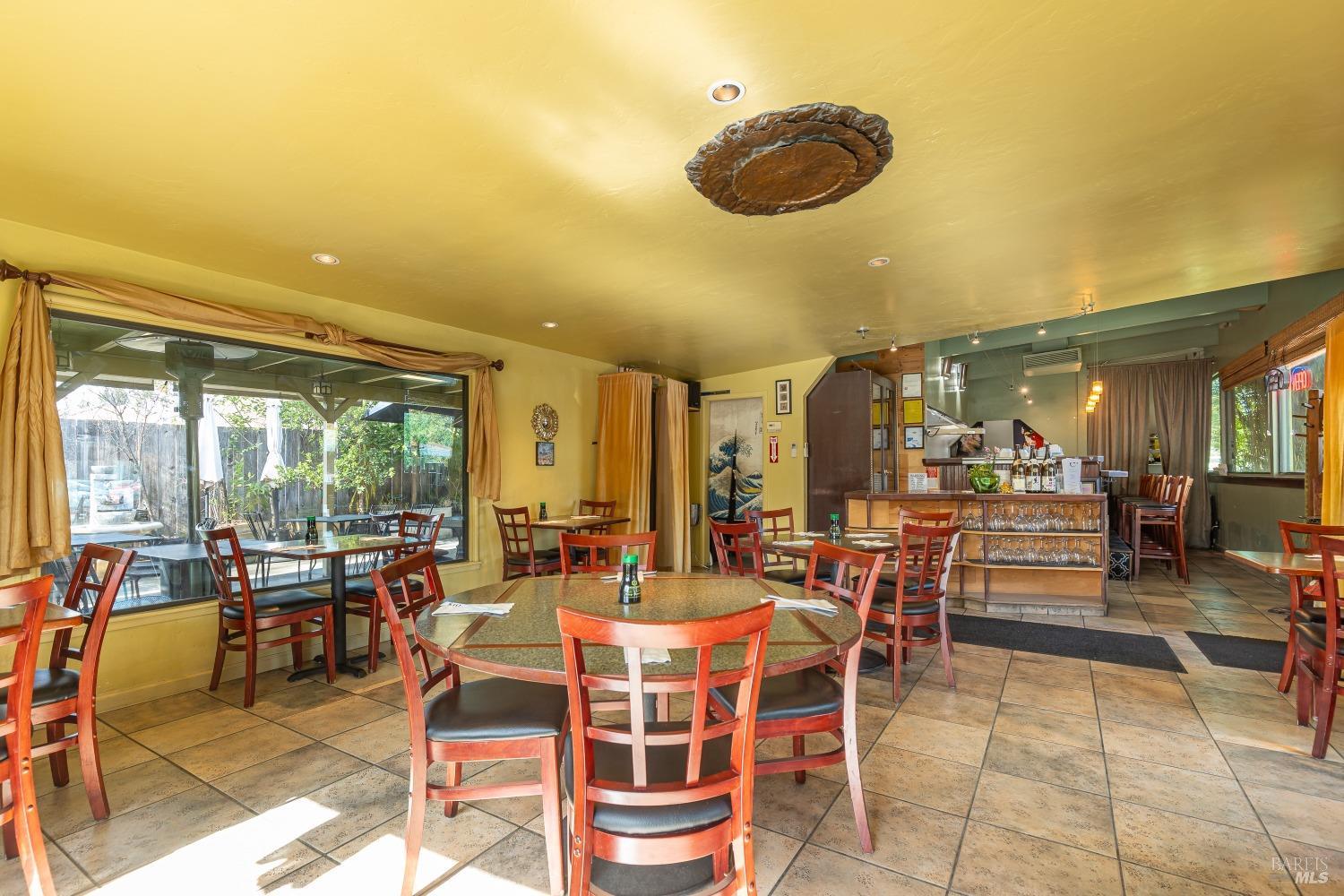 505-515 Healdsburg Ave