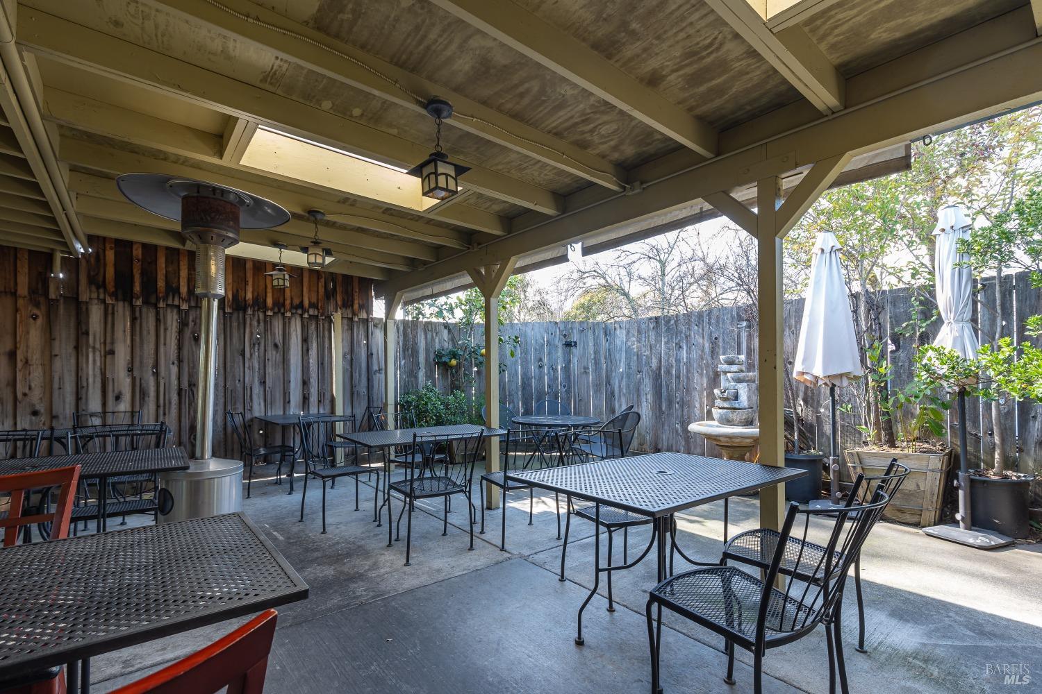 505-515 Healdsburg Ave