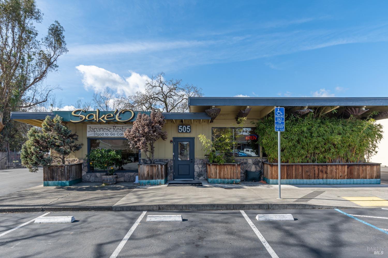 505-515 Healdsburg Ave