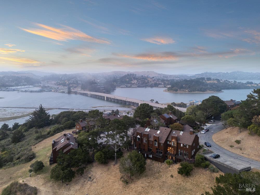 264 Bay Vista Cir
