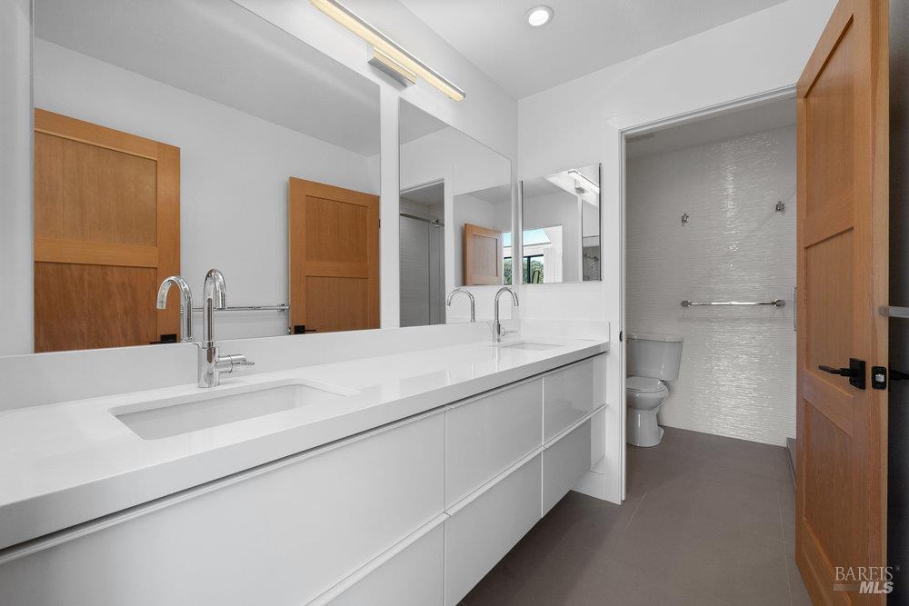 264 Bay Vista Cir