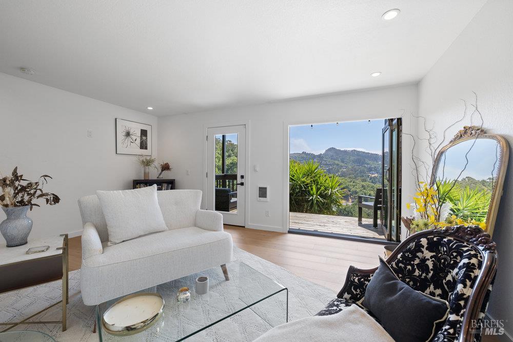264 Bay Vista Cir