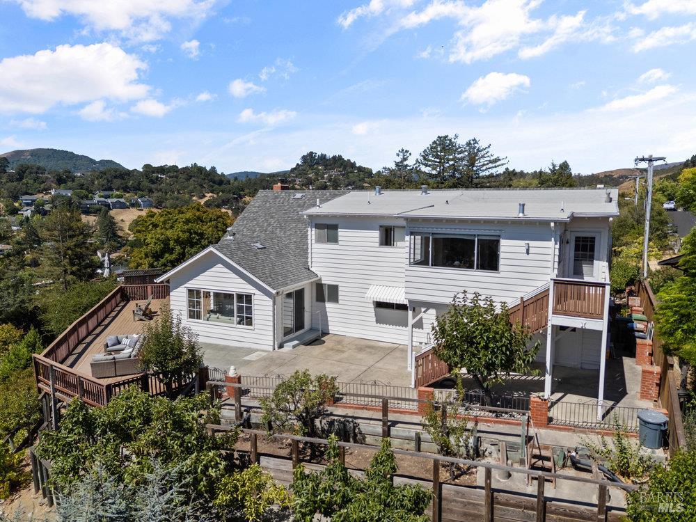 78 Windsor Ave