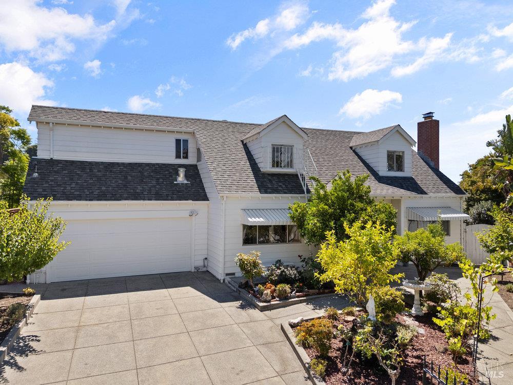 78 Windsor Ave