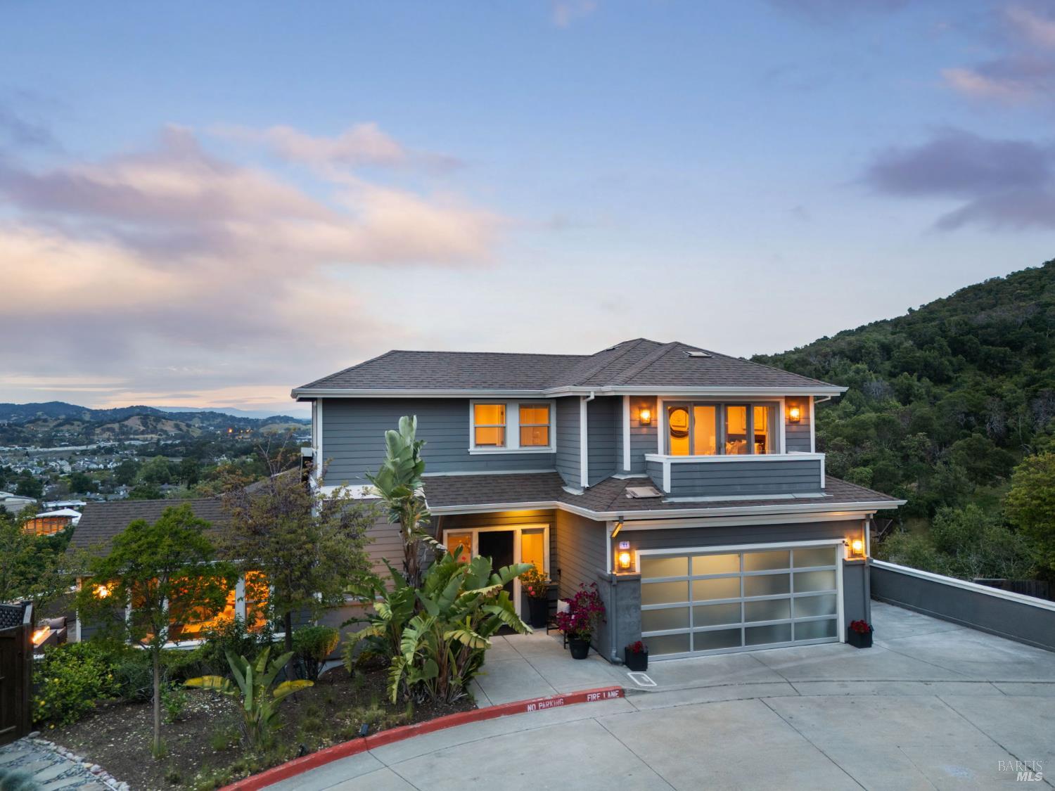 11 Edgehill Way