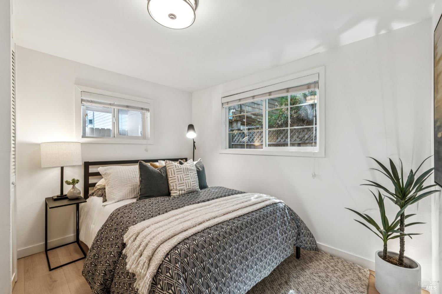 121 Mono Avenue