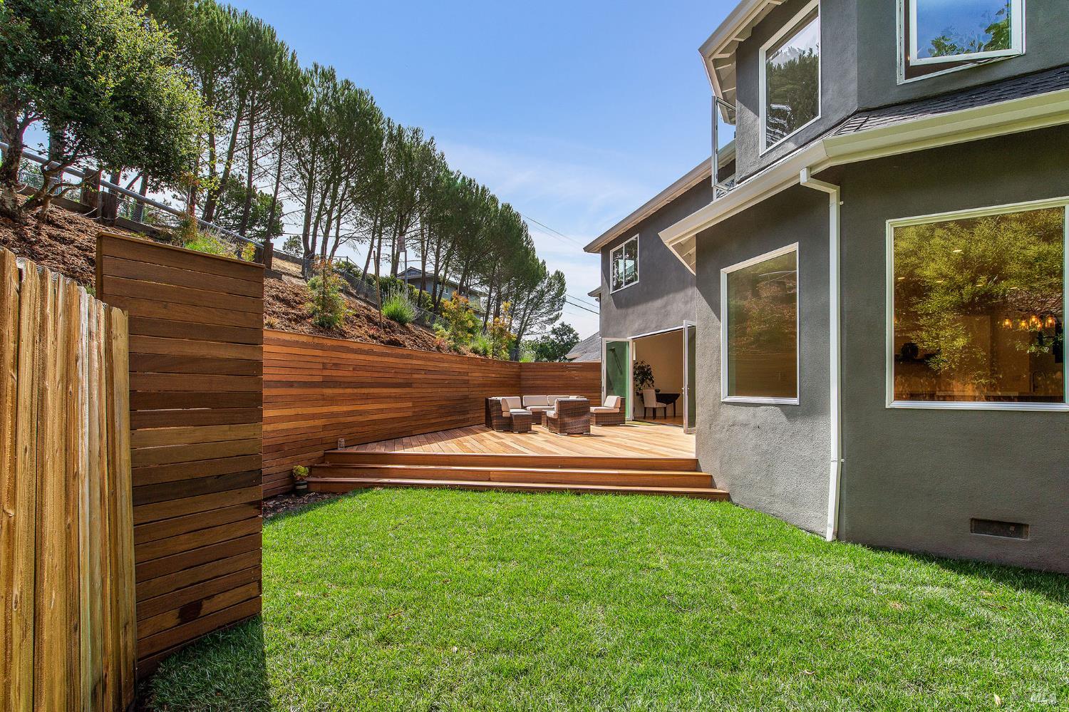 30 Oak Knoll Drive