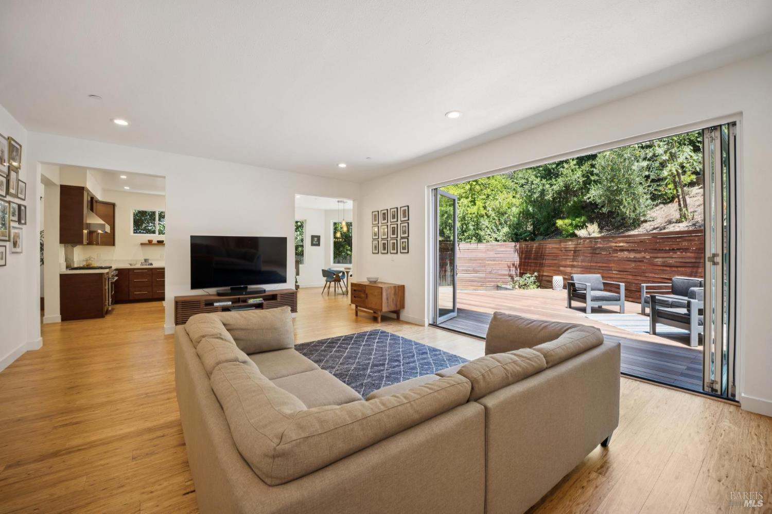 30 Oak Knoll Drive